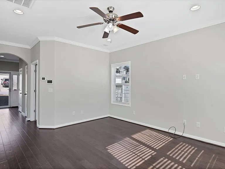 436 Riglaw Cir — Photo 5