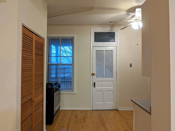 3rd image of 1208 W Wrightwood Ave #2