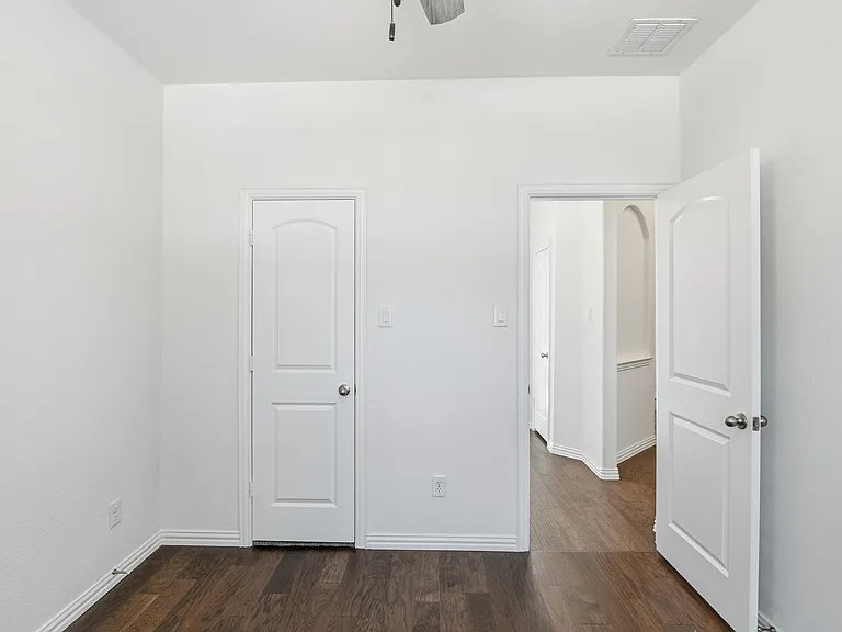 1517 Habersham St — Photo 5