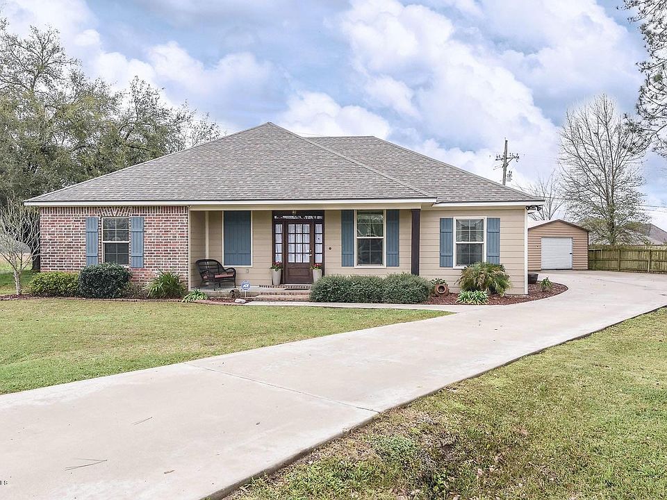 1st image of 112 Sagebrush Dr