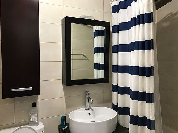 4th image of 1641 E 18th St APT 3B