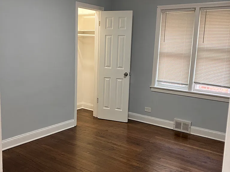 7342 S Rockwell St — Photo 6