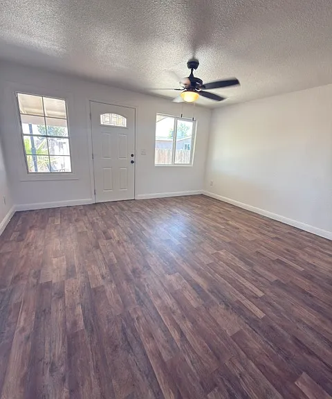 16732 Cutting St — Photo 3