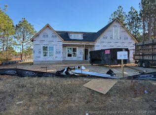 180 N Rabbit Run Dr, Smithfield, NC 27577