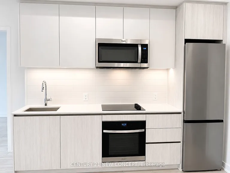 5858 Yonge St #Penthouse 10 — Photo 3