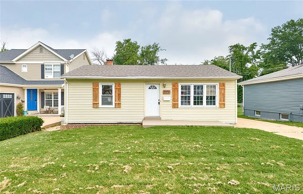 11913 Lillian Ave photo 1