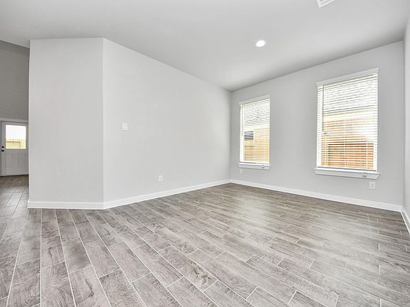 5th image of 11130 Tulip Ridge Trl