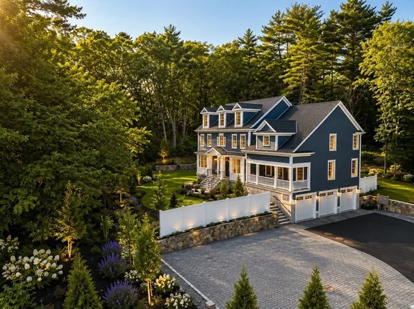 20 Shuttleworth Pl, Dedham, MA 02026