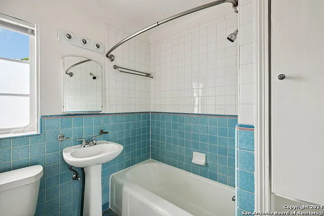 515 E Olmos Dr #3 — Photo 21