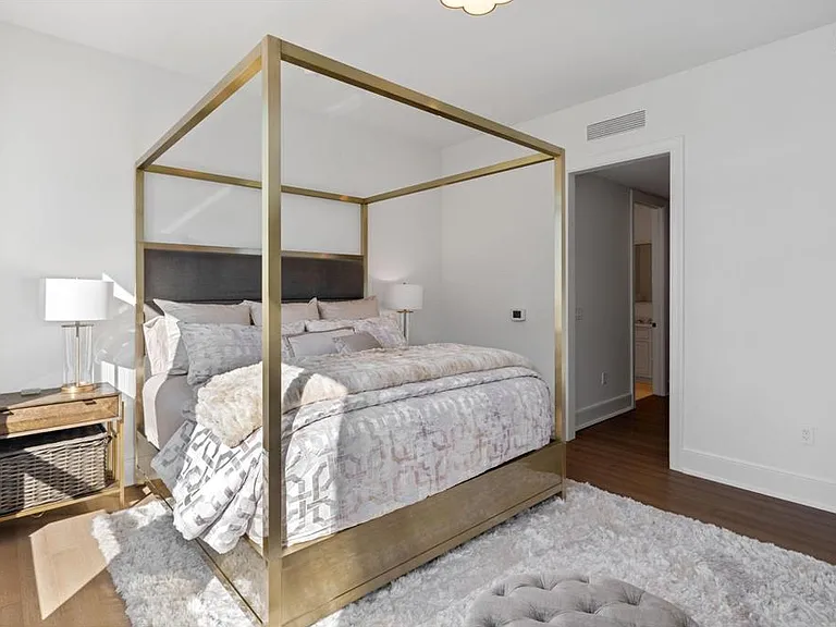 1111 W River Pkwy #11C — Photo 21