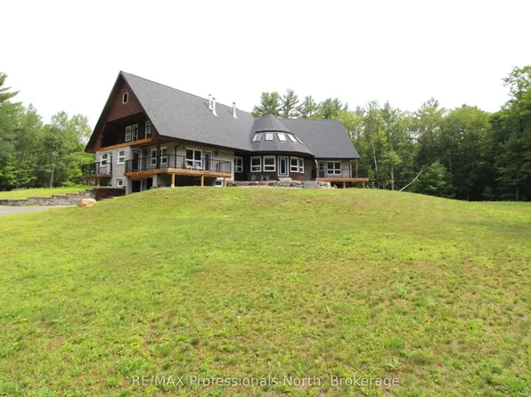 1196 Ravenscliffe Rd, Huntsville, ON P1H 2N5