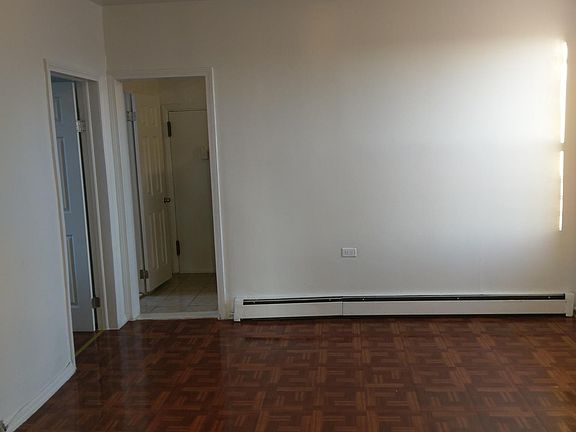 3rd image of 366 Warburton Ave APT 2