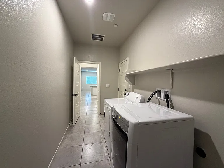 7473 Garnet Moon St — Photo 33
