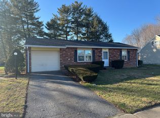 216 Cardinal Rd, Lititz, PA 17543