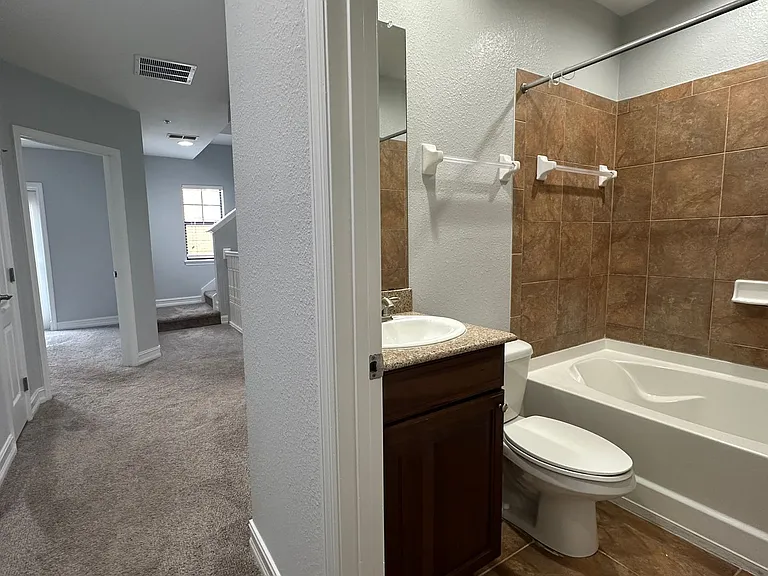 3720 Messina Dr — Photo 40