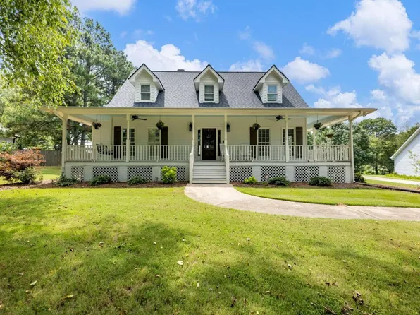 6322 Chestnut Pkwy, Flowery Branch, GA 30542