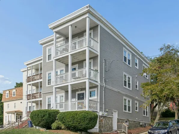 1565 River St #1, Hyde Park, MA 02136