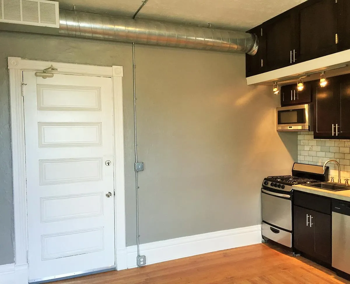 1 bed, $1,195 — Photo 3