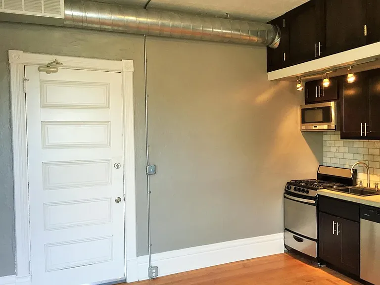 1034 Murrayhill Ave #1 — Photo 3