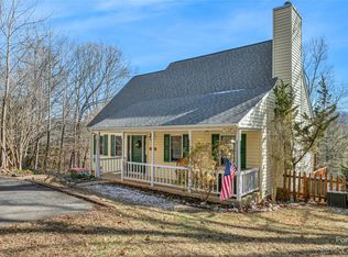 114 Daybreak Ln, Asheville, NC 28805