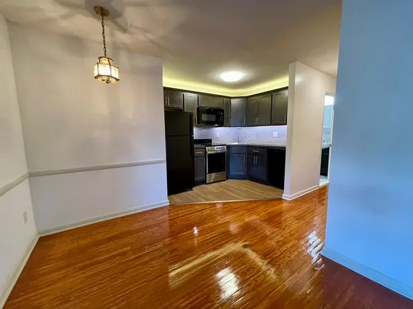 3209 W Chester Pike, Newtown Square, PA 19073