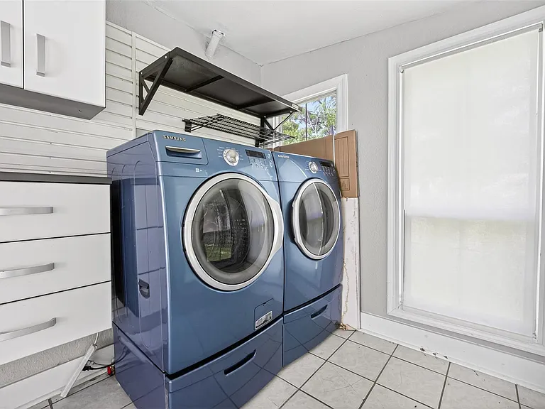 1210 Shearn St — Photo 31