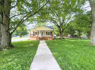 301 Crestview Dr, Hopkinsville, KY