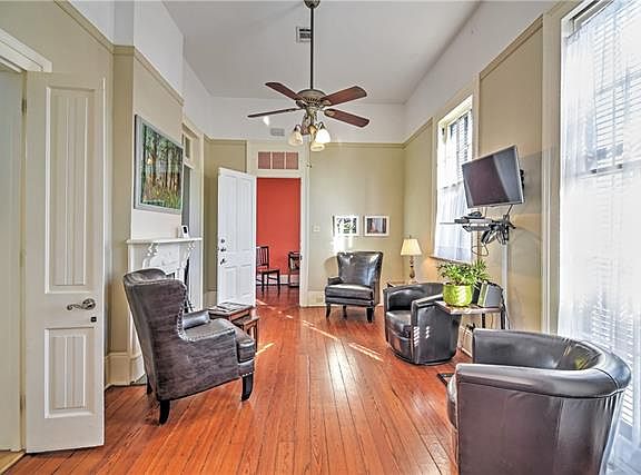 5th image of 1204 Ursulines Ave