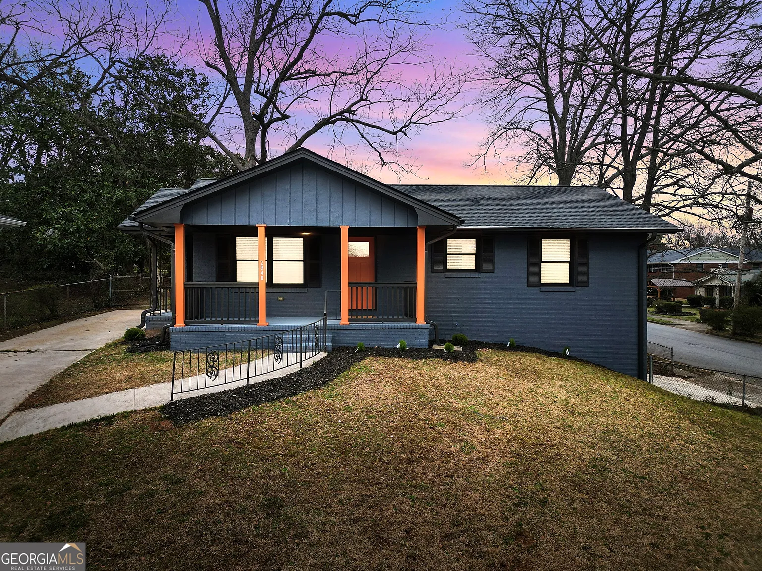 2940 Harris St photo 1