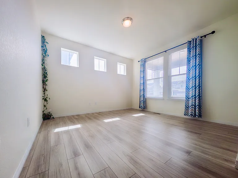 17622 Drake St — Photo 18