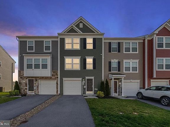 2nd image of 29 Cecily Way
