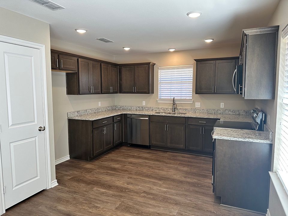 1st image of 505 Cottage Ln