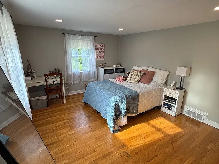 120-122 Ardmore Road — Photo 10