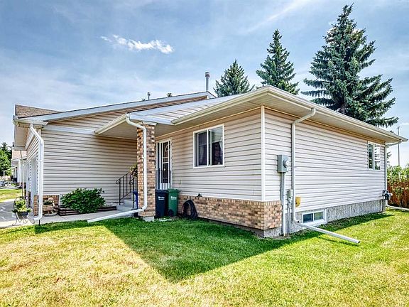2nd image of 2821 N Botterill Cres #37-RED