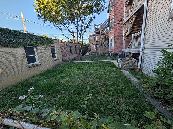5th image of 9040 S Laflin St