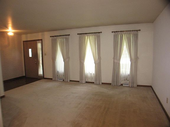 4th image of 4040 W 76th Ave