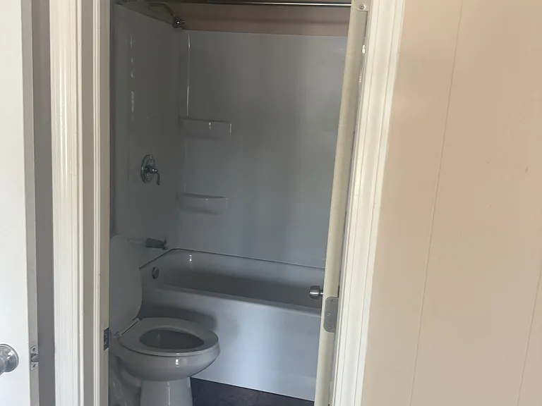 1710 S Main St #11 — Photo 6