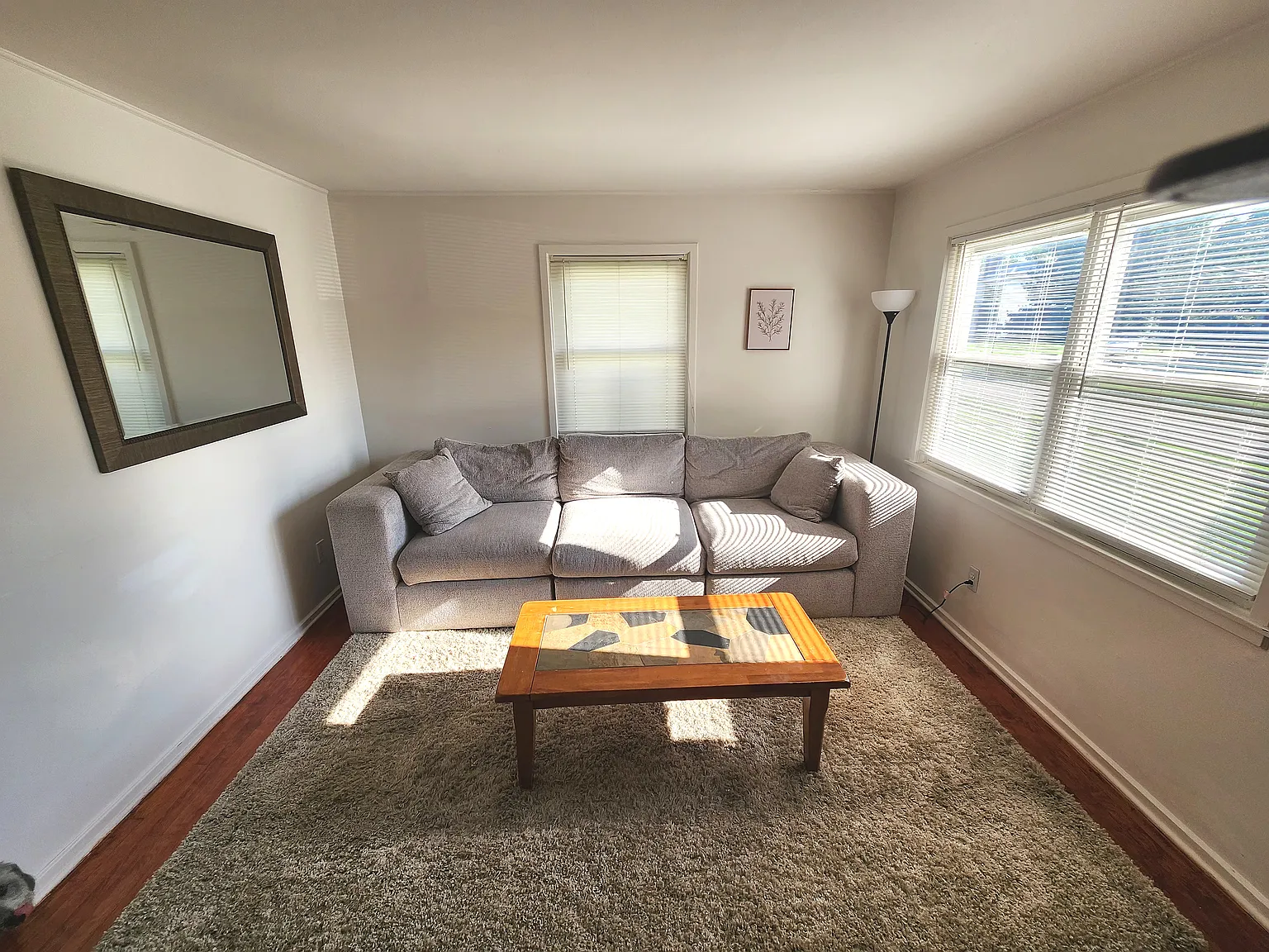 2 bed, 1024 sqft, $2,000 — Photo 4