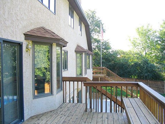 Rear Deck/Porch 2