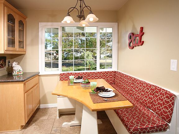 4th image of 8001 Lena Ave