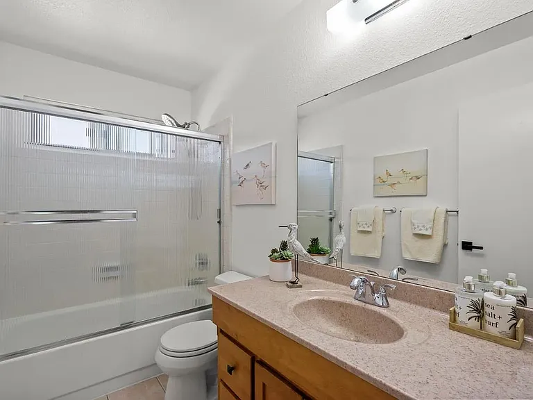 155 Peach Ter — Photo 5
