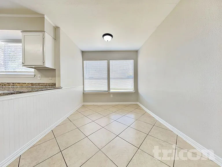19030 Jodywood Dr — Photo 5
