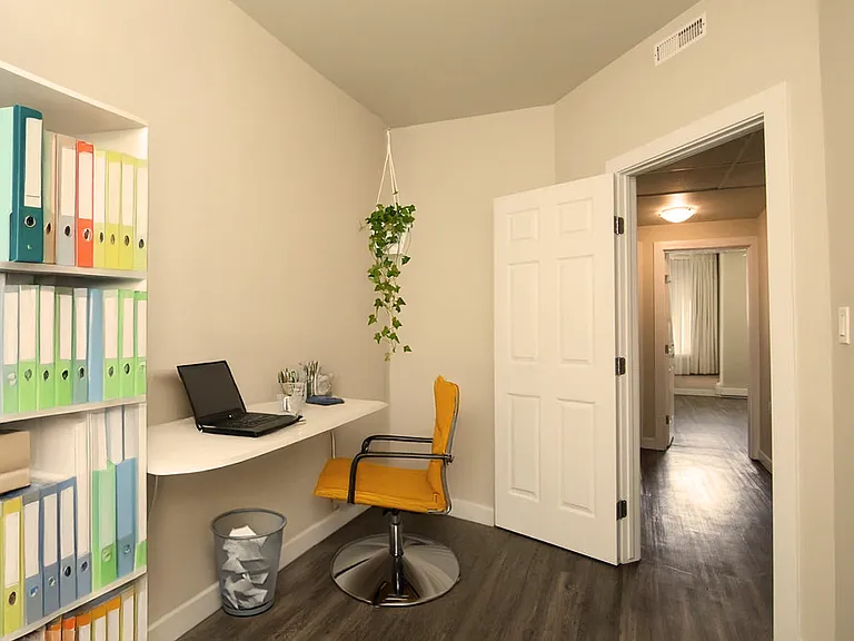 634 Broadway Ave #3 — Photo 5