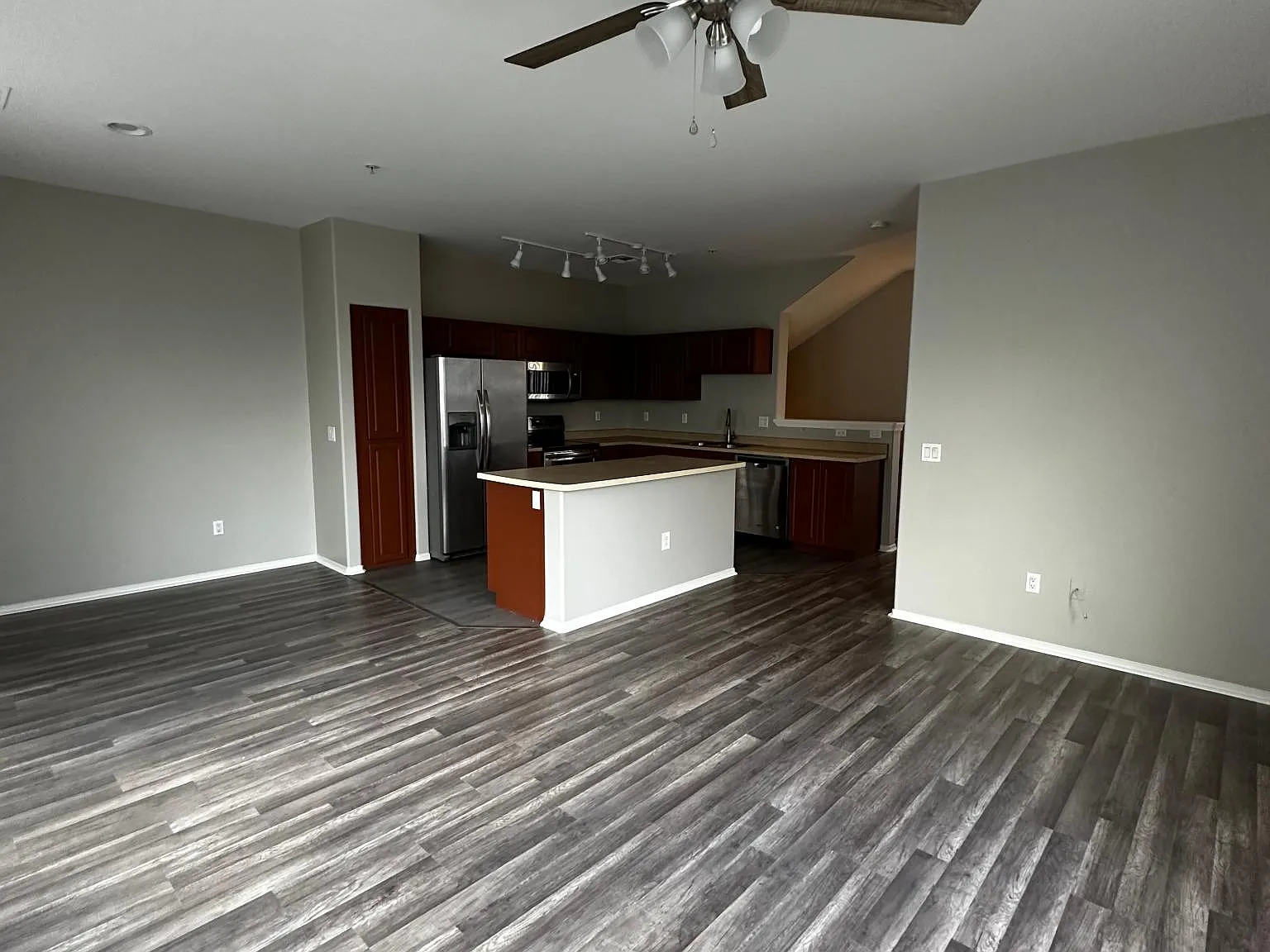 2 bed, 1326 sqft, $1,475 — Photo 4