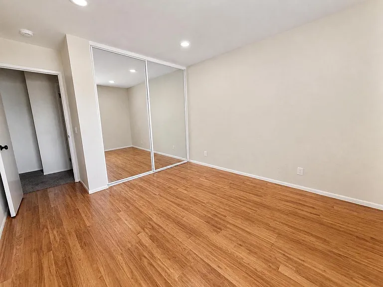 900 W Sierra Madre Ave #17 — Photo 17