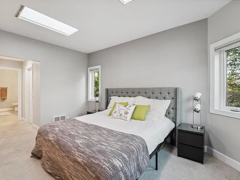10834 NE 68th St #B6 — Photo 18