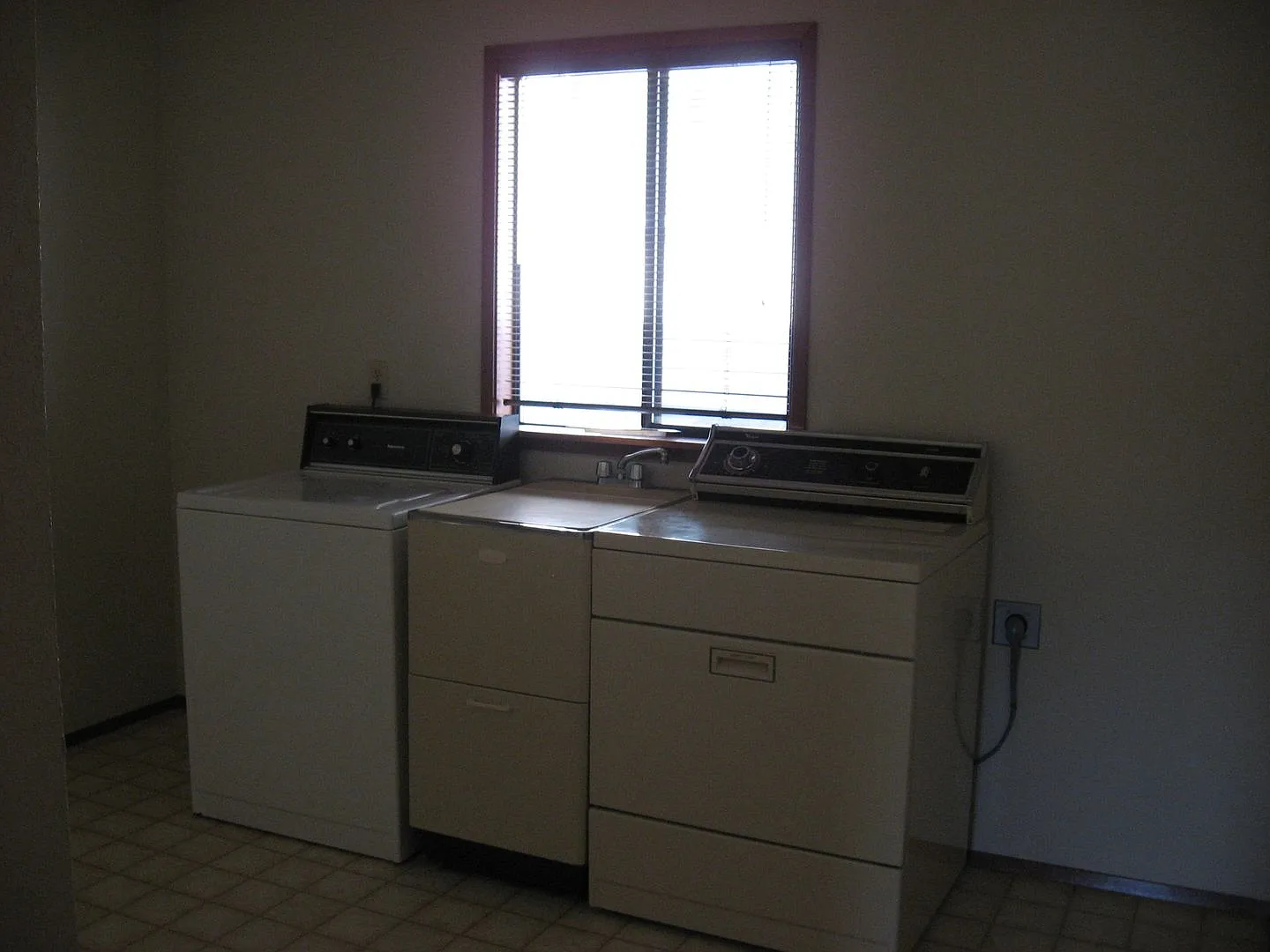 824 Jensen Duplex — Photo 3