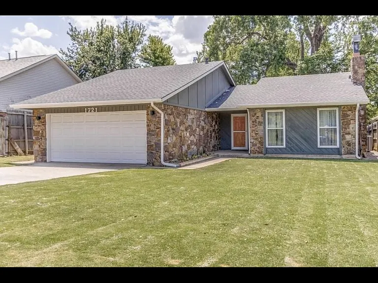 1721 Plumb Dr — Photo 6