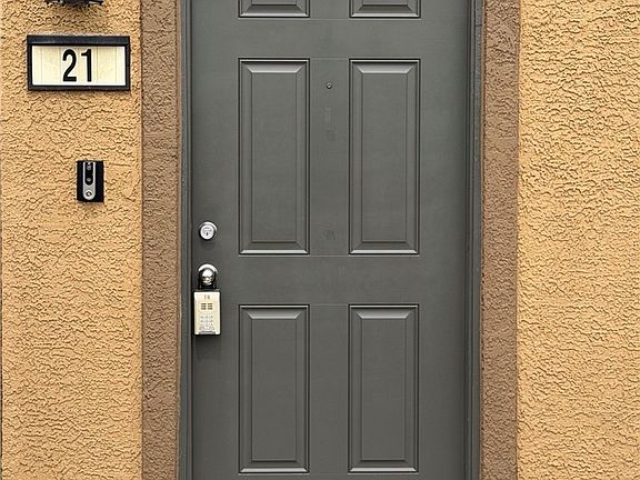 2nd image of 4650 Ranch House Rd Unit 21