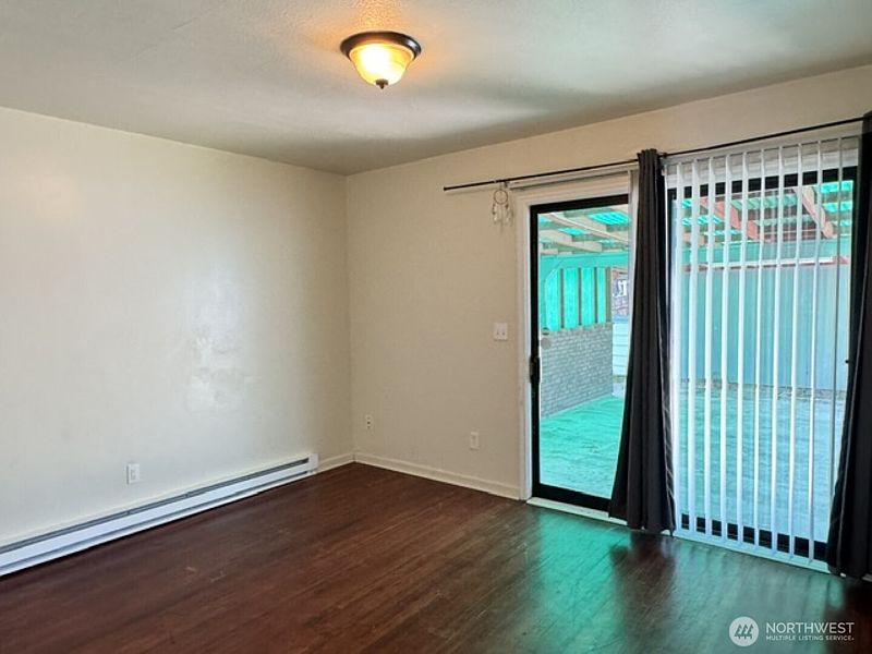 4th image of 225 SW Lewis Street
